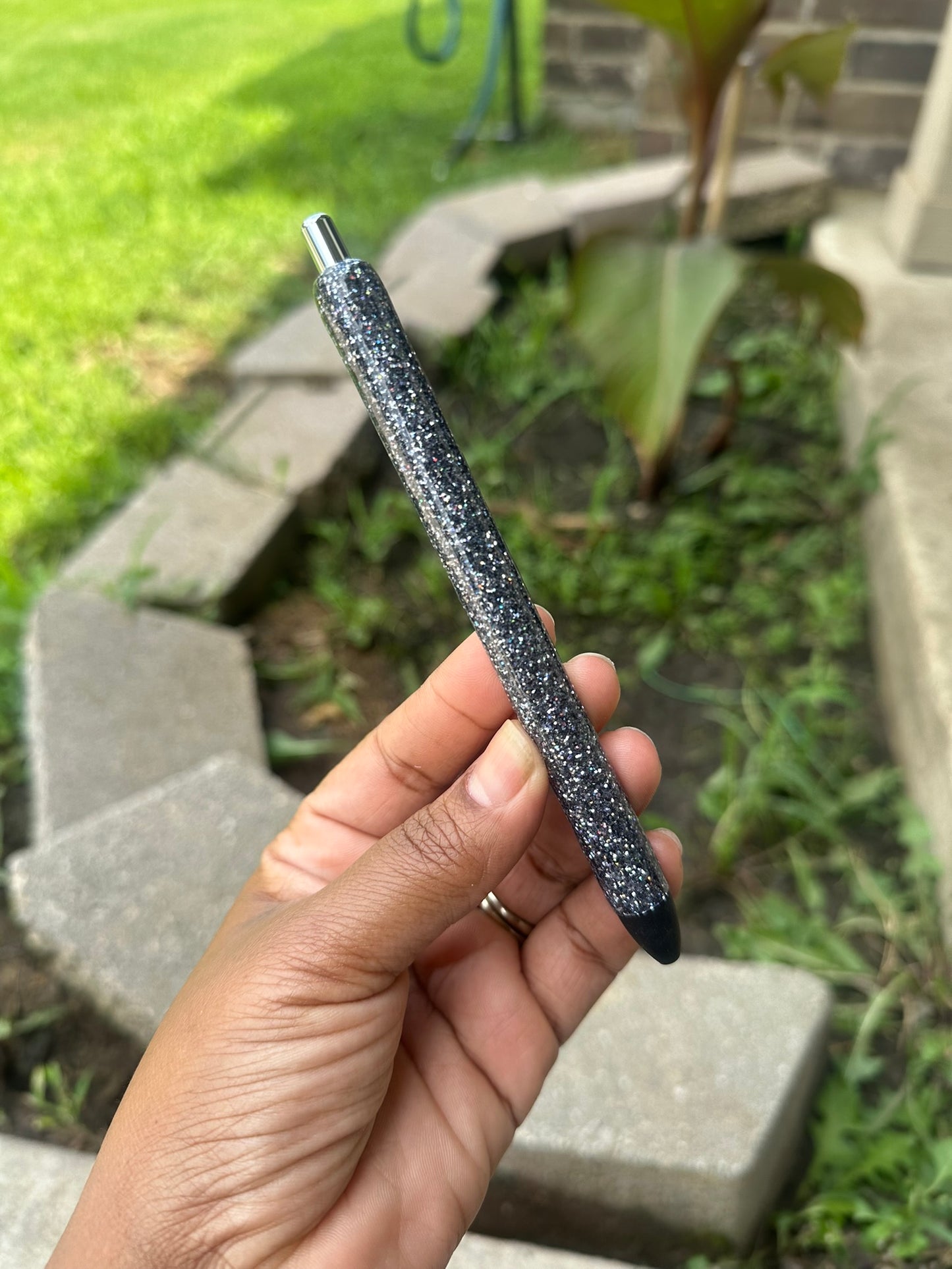 Ready To Sale Pens